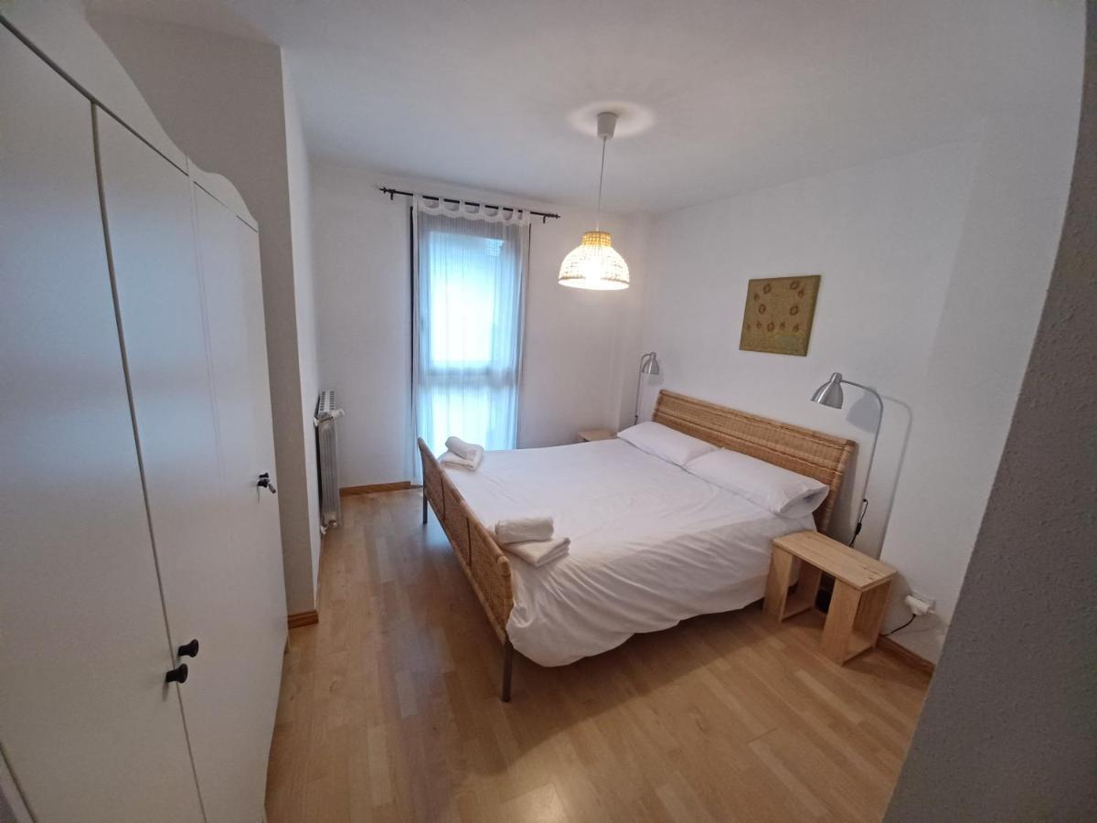 Апартаменты En El Pleno Centro De Biescas Con Garaje, Ascensor Y Wifi Экстерьер фото